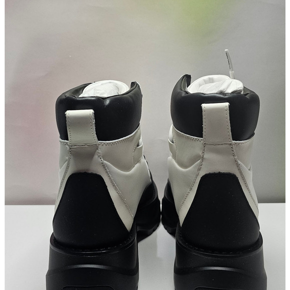 Michael Kors Women's Dupree Ankle Hiker Booties Size 7.5 Black/White NWT - Picture 5 of 7